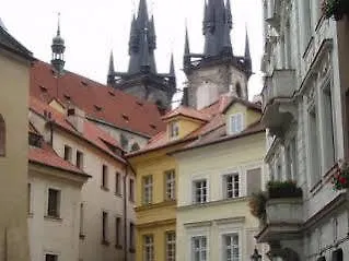 Residence Tynska Prague Apartment